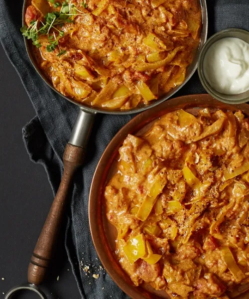 Cepti kāposti ar tomātiem