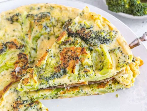 Brokoļu fritata