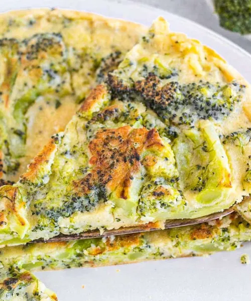 Brokoļu fritata