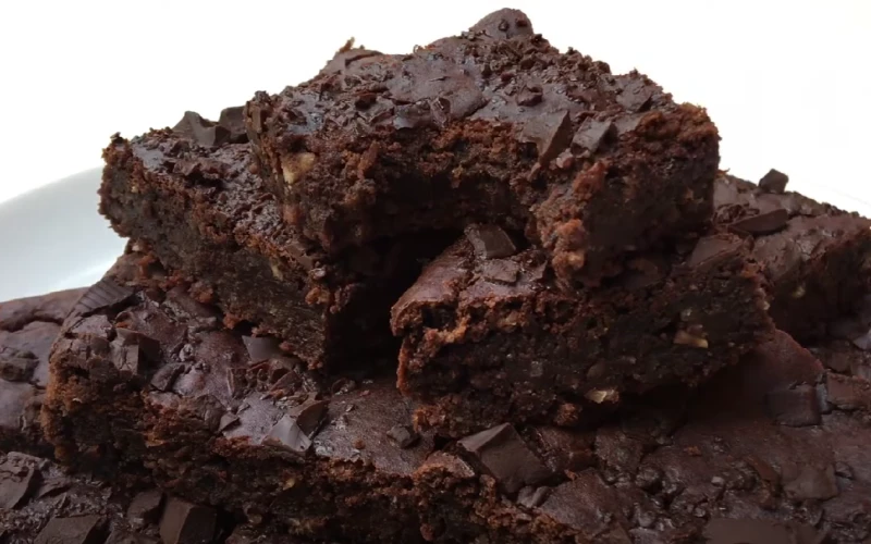 Melno pupiņu brauniji