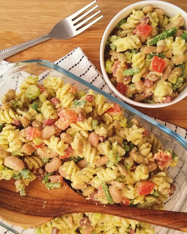 Makaronu-pupiņu salāti