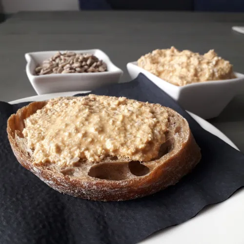 Saulespuķu sēklu smēriņš