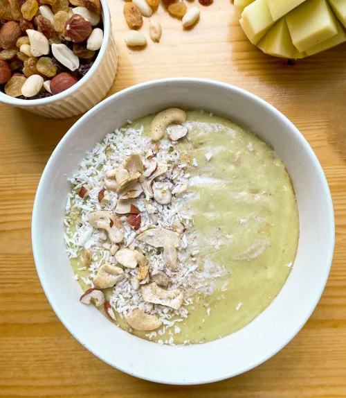 Tropiskā smūtija bļoda