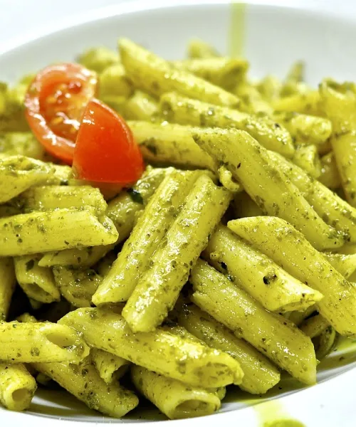 Avokado pesto pasta