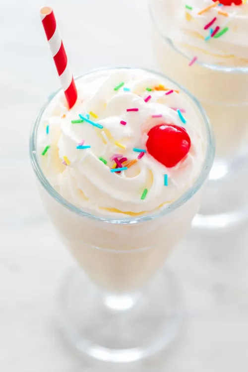 Saldējuma kokteilis