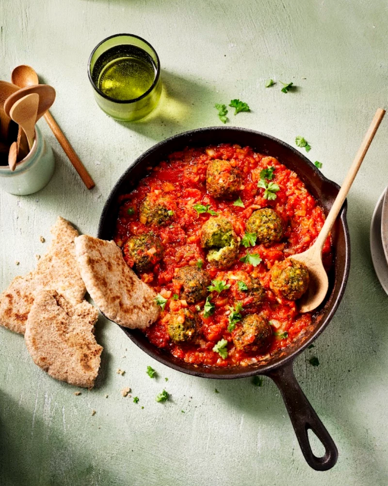 Šakšuka ar falafeliem