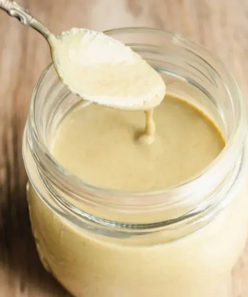 Saulespuķu sēkliņu tahini