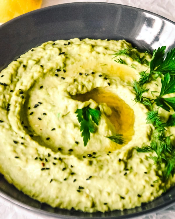 Avokado humoss
