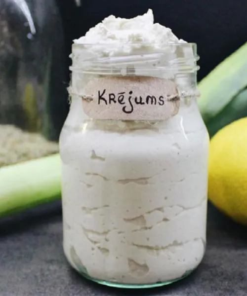2 vegāniski skābie krējumi