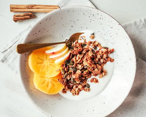 Auzu pārslu un ķirbju granola