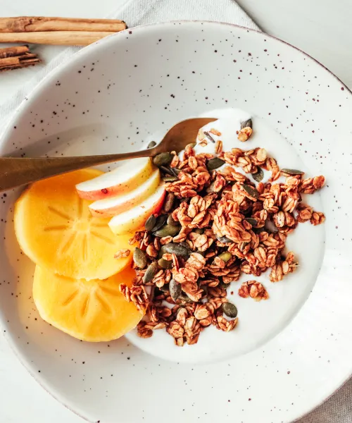 Auzu pārslu un ķirbju granola