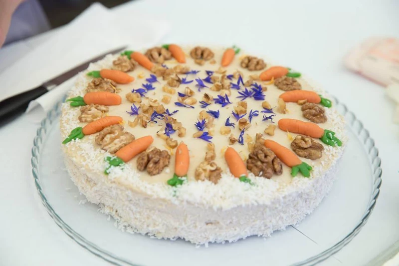 Burkānu torte ar Indijas riekstu krēmu