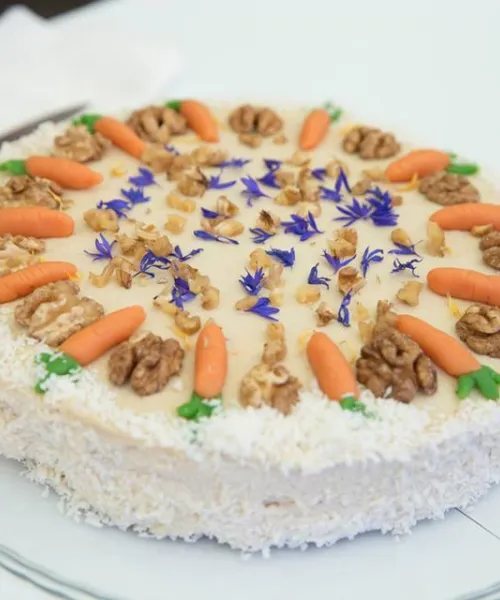 Burkānu torte ar Indijas riekstu krēmu