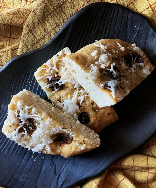 Fokača ar tomātiem