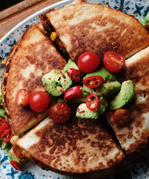 Kesadijas jeb pildīti tortilju trijstūrīši