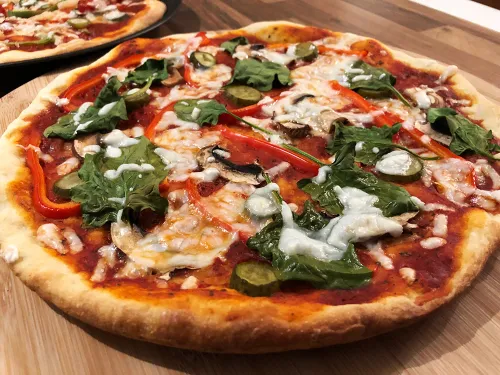 Mājās gatavota pica