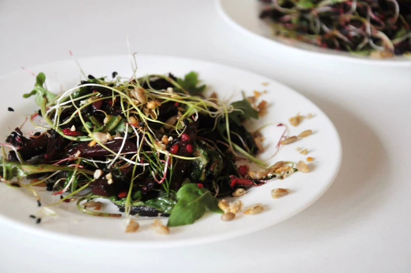 Pikantie biešu salāti