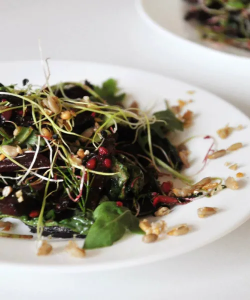 Pikantie biešu salāti