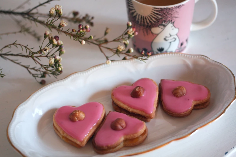 Pildīti sirsniņcepumi