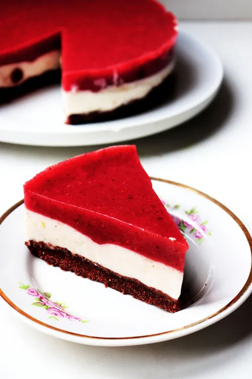 Trīskrāsu želejkūka