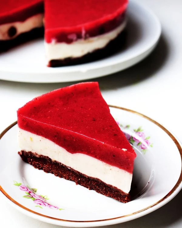 Trīskrāsu želejkūka