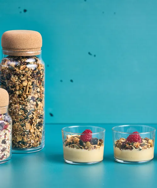 Žāvētu augļu un riekstu granola